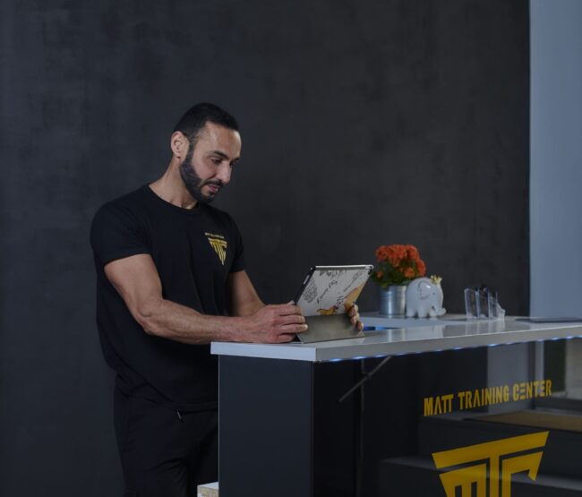 entrenador personal en valencia- matt mostrador asesorar comida