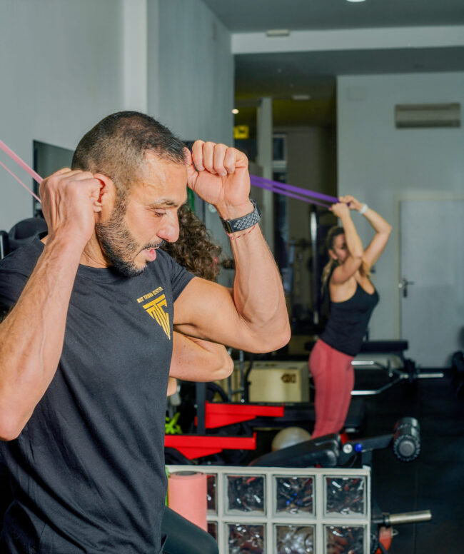 Entrenador personal para preparar oposiciones en valencia - oposiciones matt con chica